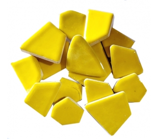 שברי קרמיקה בגוון צהוב