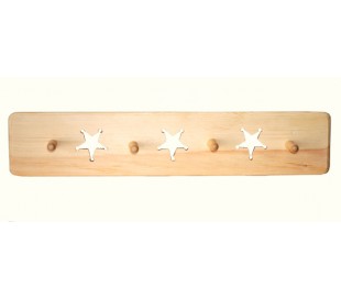 קולב עץ עם כוכבים